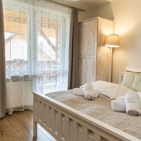 Zielona Owieczka Apartment Niedzica Zamek